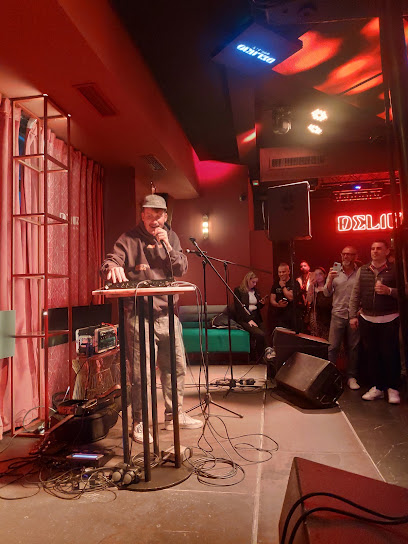 DELIRIO SOCIETY en Sevilla